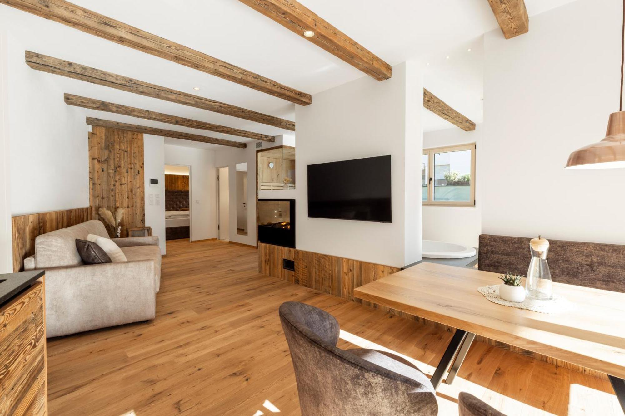 Erbacher Living Nature Apartments Suites Болзано Екстериор снимка